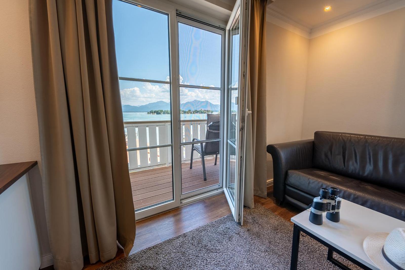 Chiemseestern Vacation & Recreation "Adults Only" Gstadt am Chiemsee Exterior photo