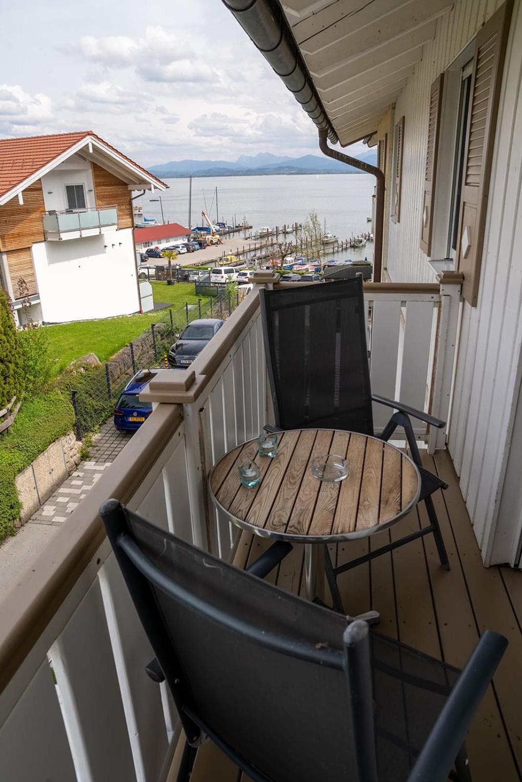 Chiemseestern Vacation & Recreation "Adults Only" Gstadt am Chiemsee Room photo